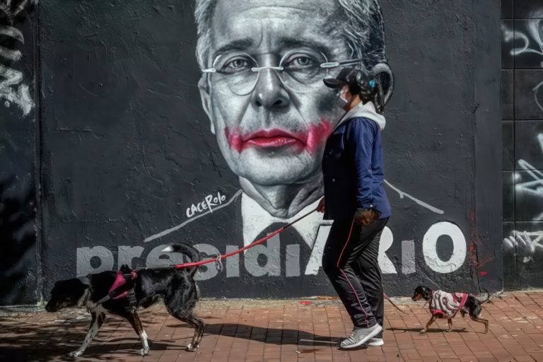 El Juicio de Álvaro Uribe: Crónica de una Obstrucción Judicial Organizada